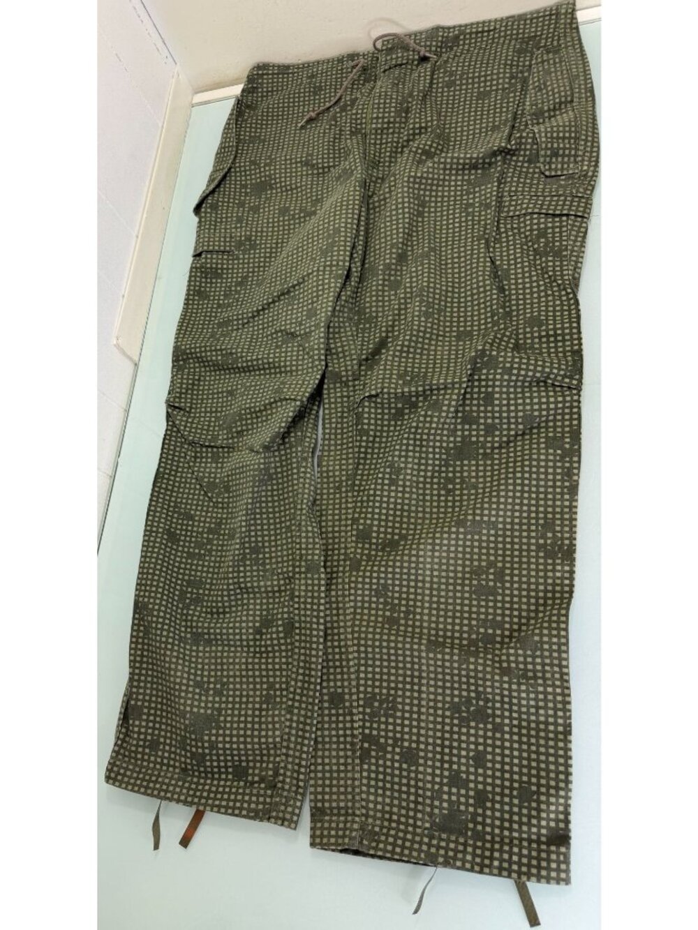 USGI US ARMY Trousers Night Camo Desert 8415-01-102-6292 Size M Medium Regular